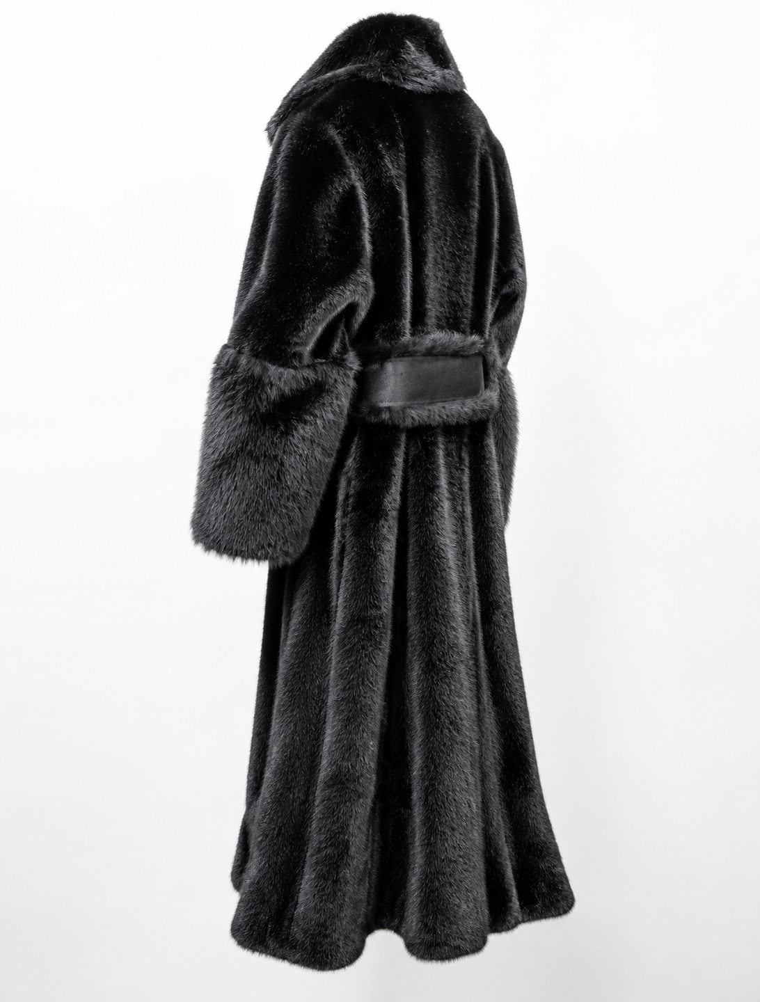 Cappotto lungo in eco-pelliccia con cintura